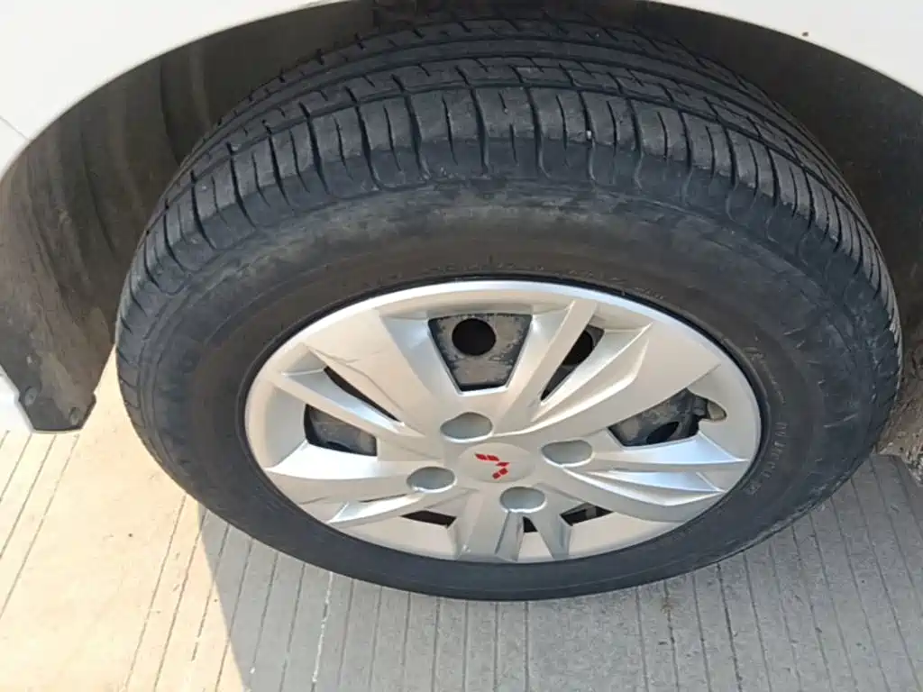 Wuling Hongguang — миниатюра 23