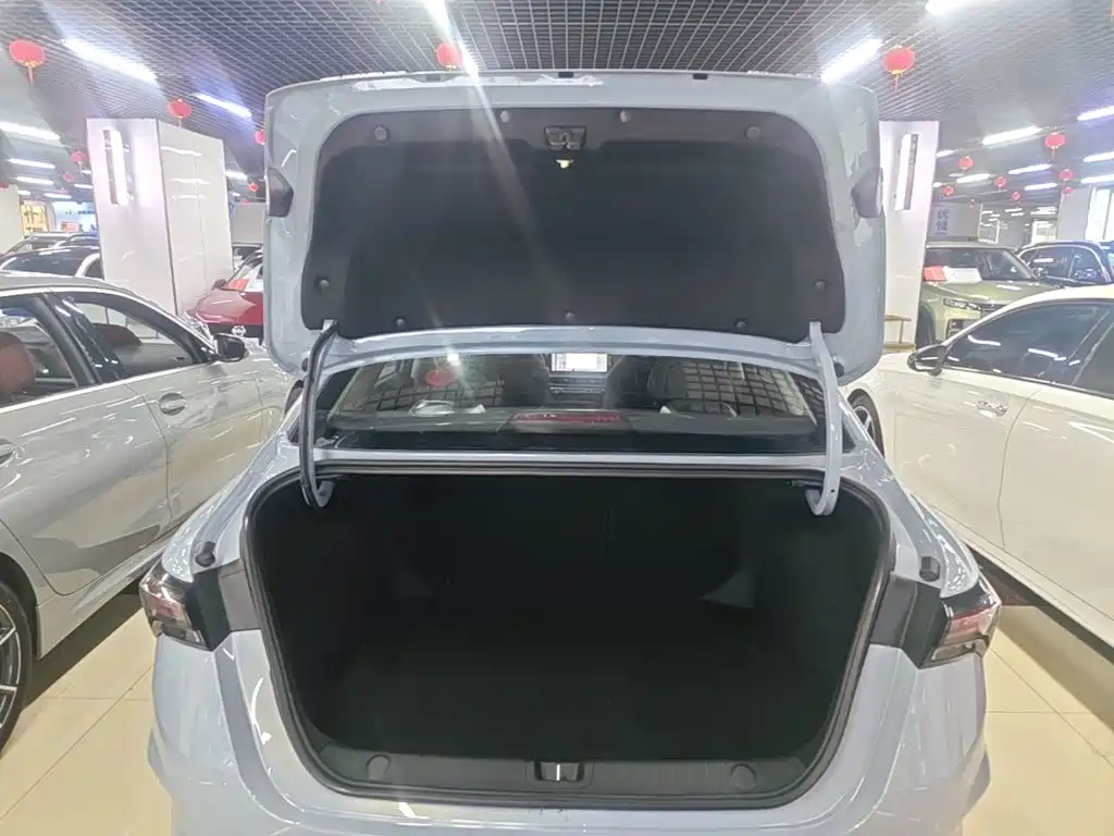 Geely Binrui — миниатюра 19