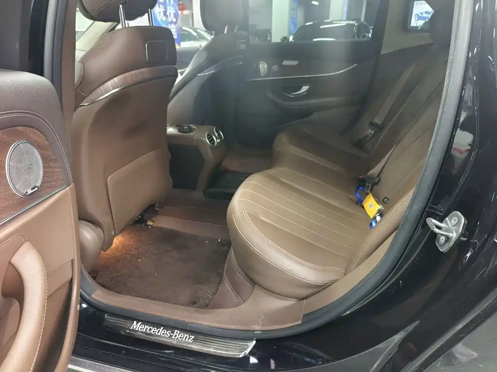 Mercedes-Benz E-Class E 2019 E 300 L Fashion