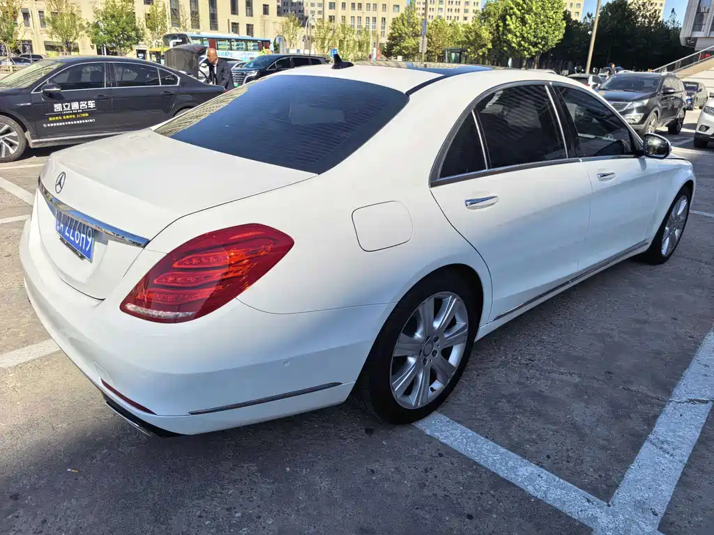 Mercedes-Benz S-Class — миниатюра 3