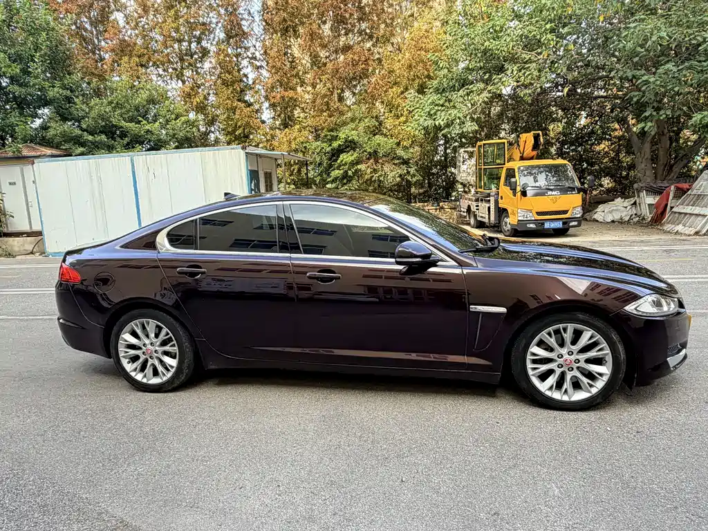 Jaguar XF — миниатюра 3