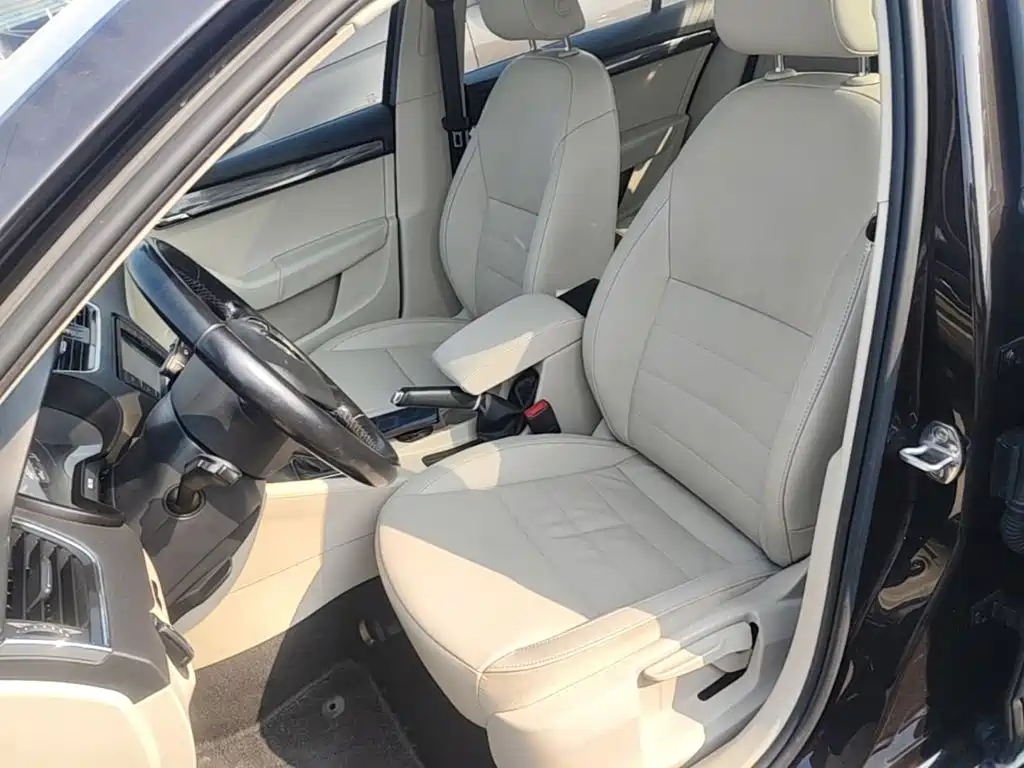 Skoda Octavia — миниатюра 15