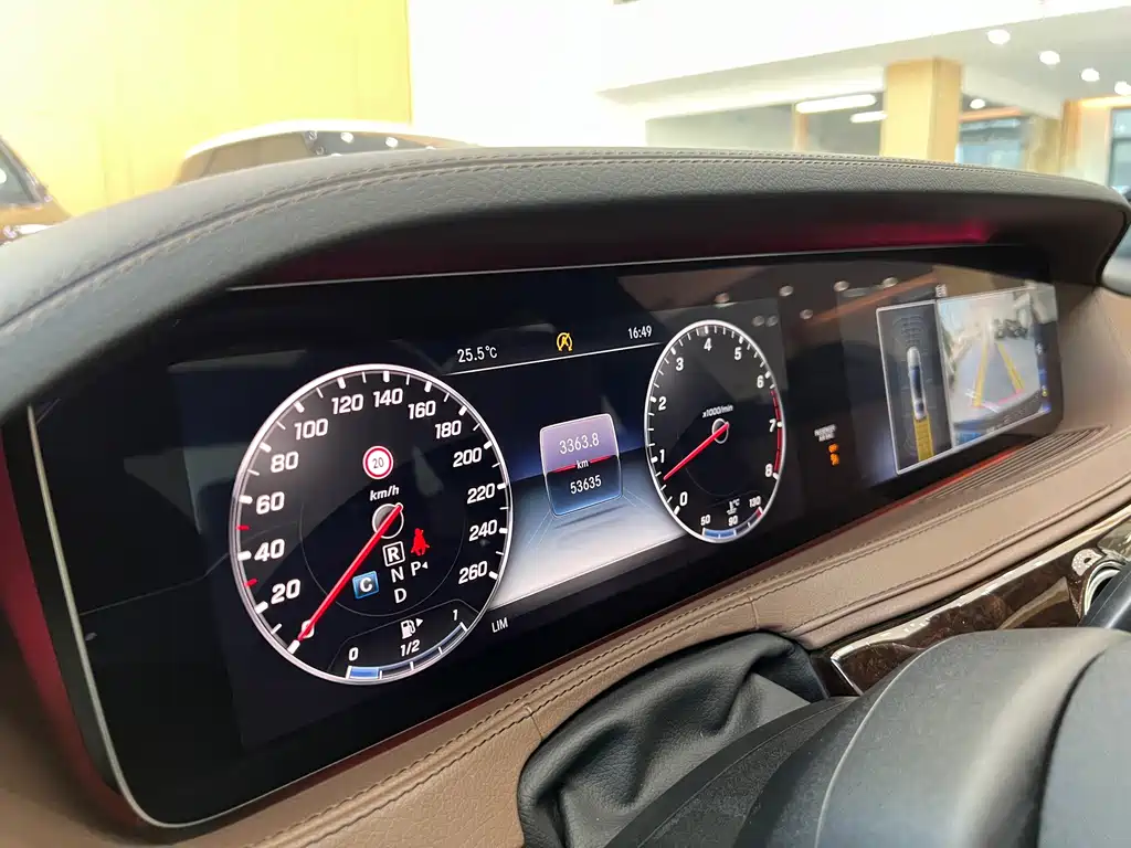 Mercedes-Benz S-Class — миниатюра 12