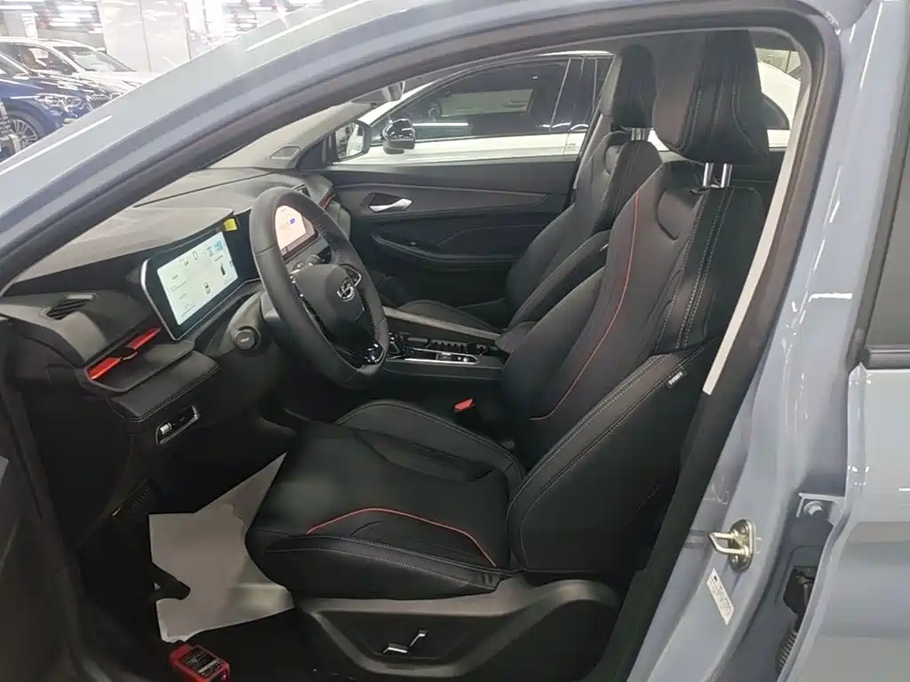 Geely Binrui — миниатюра 15