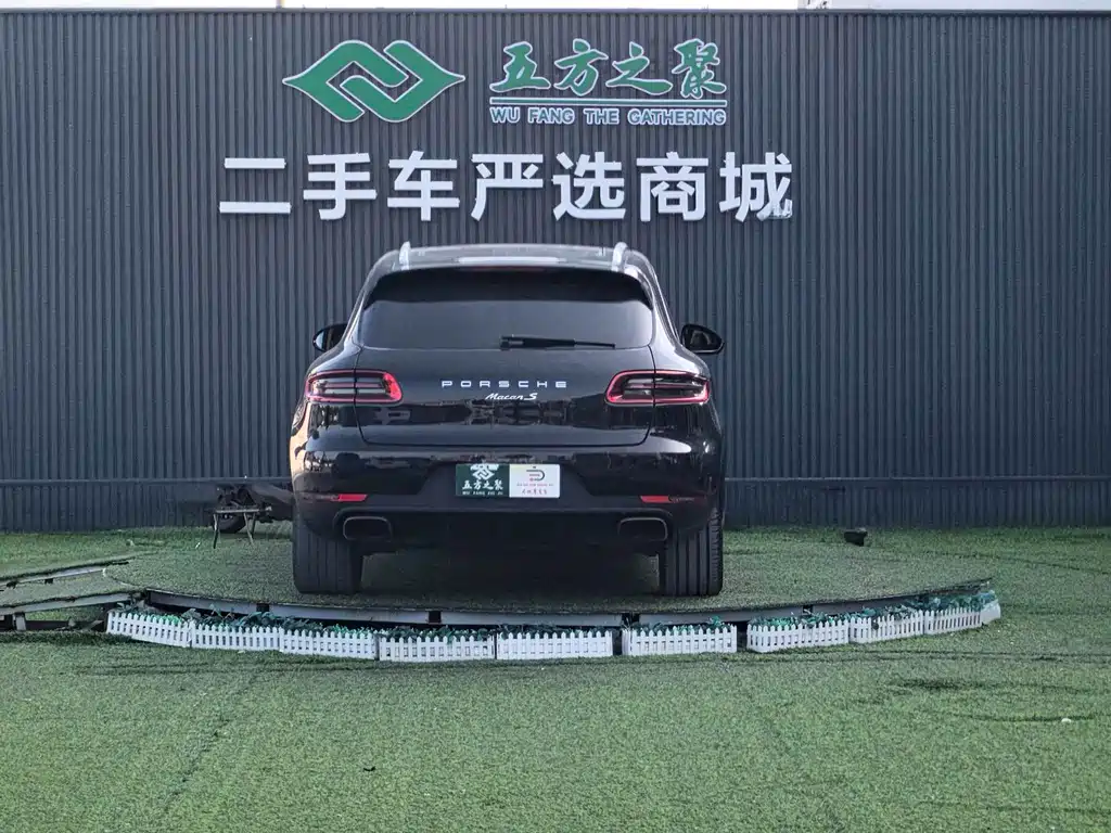 Porsche Macan — миниатюра 7