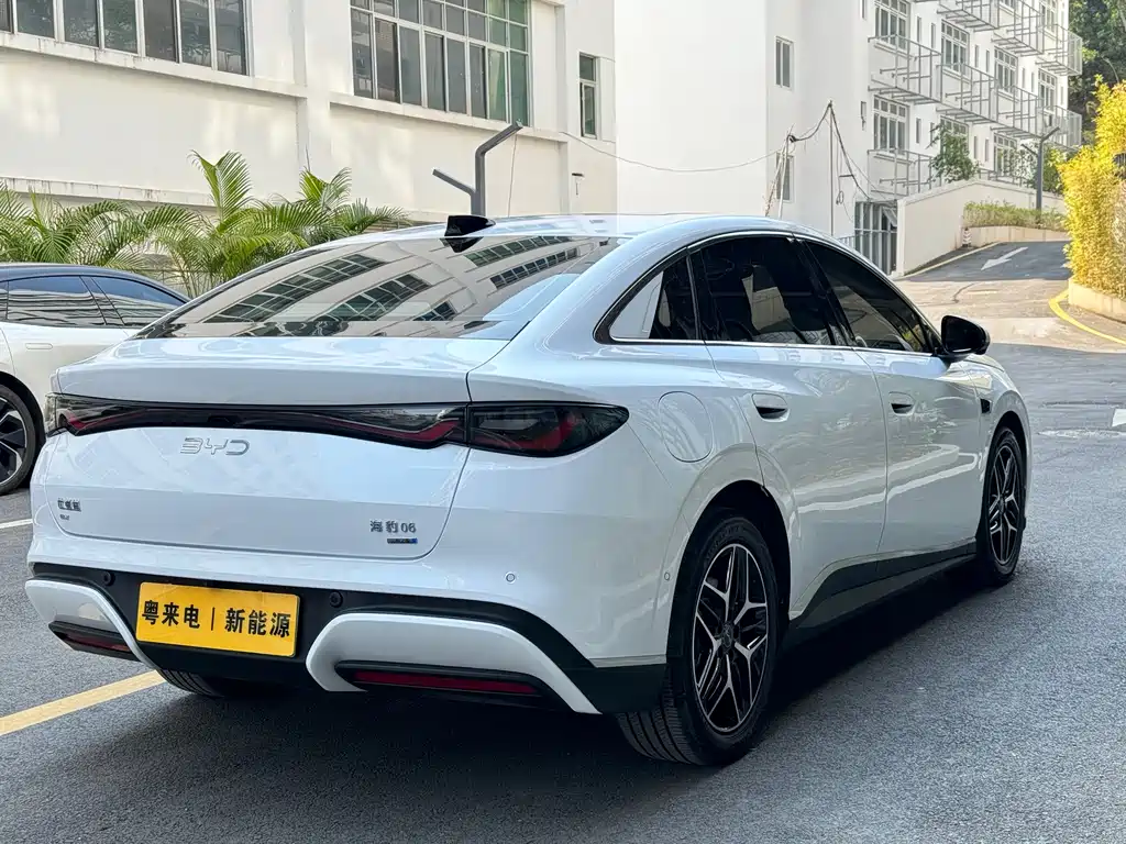 BYD SEAL 06 NEW ENERGY
