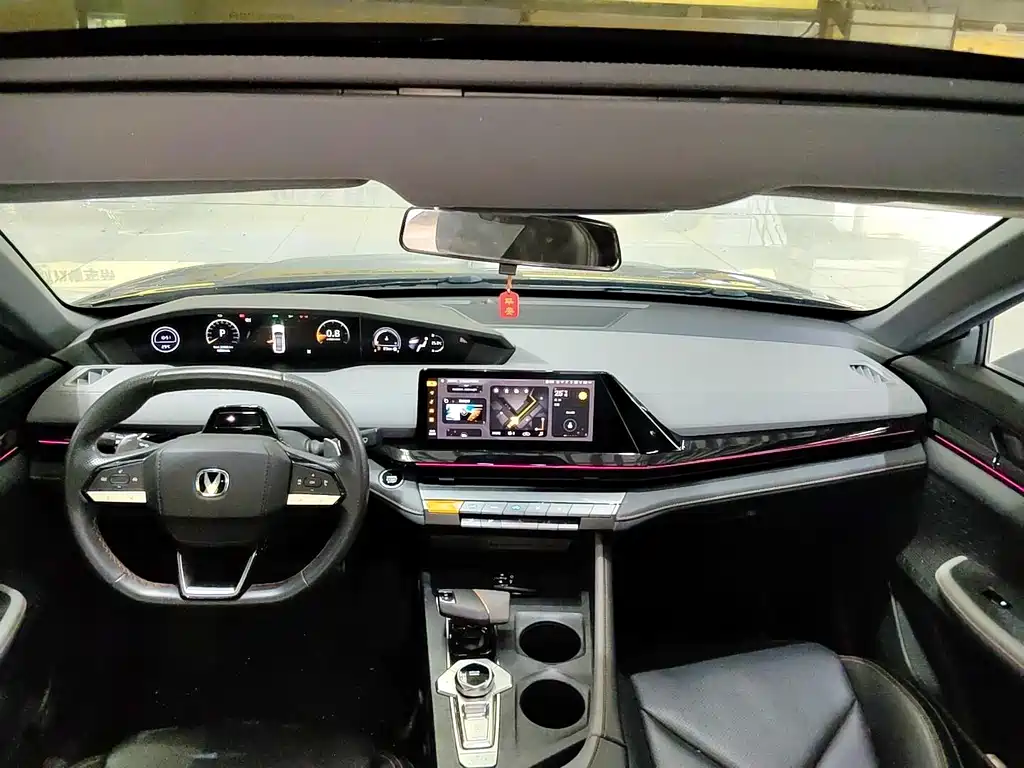 Changan UNI-V — миниатюра 6