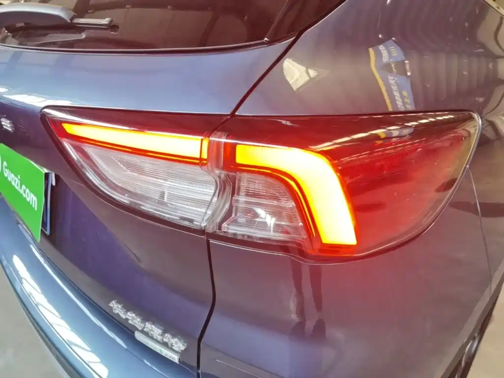Ford Escape — миниатюра 8