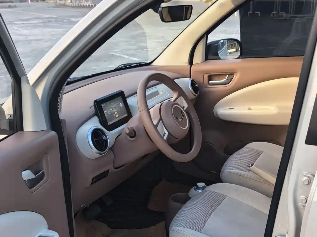 Wuling Mini EV MINIEV 2025