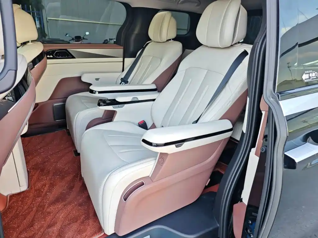 BYD Xia — миниатюра 17
