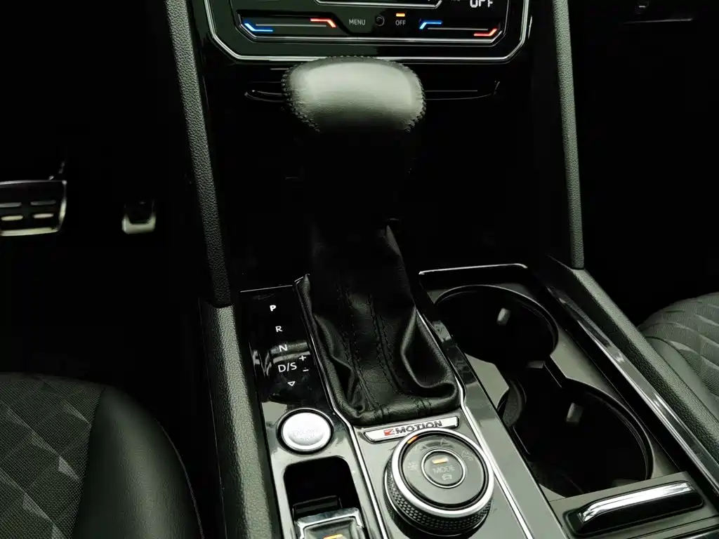 Volkswagen Teramont — миниатюра 13