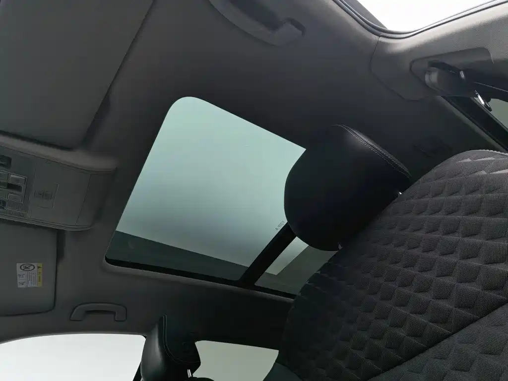 Volkswagen Teramont — миниатюра 14
