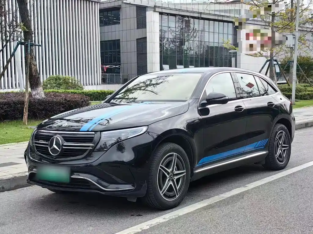 Mercedes-Benz EQC — миниатюра 2