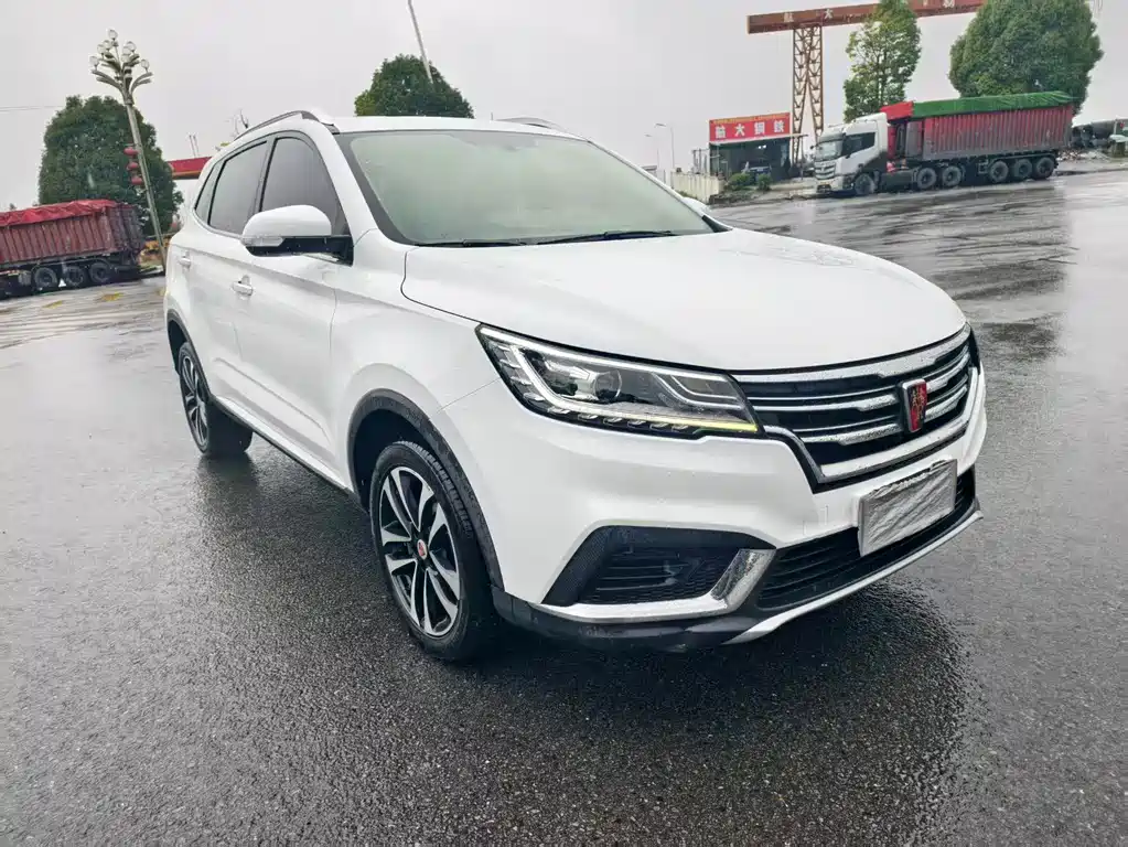 ROEWE RX3