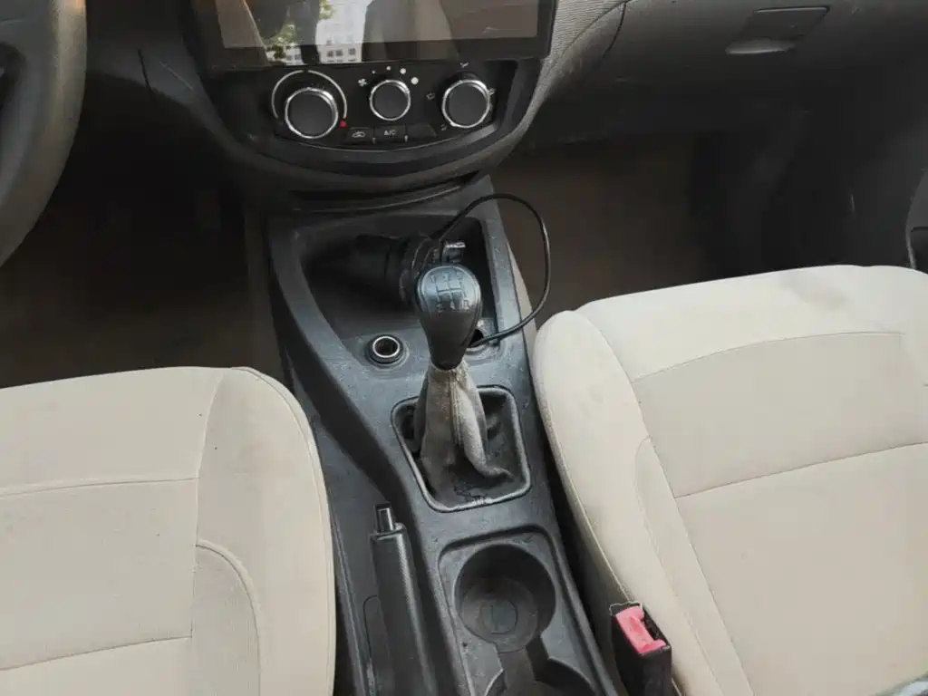 Wuling Hongguang — миниатюра 14
