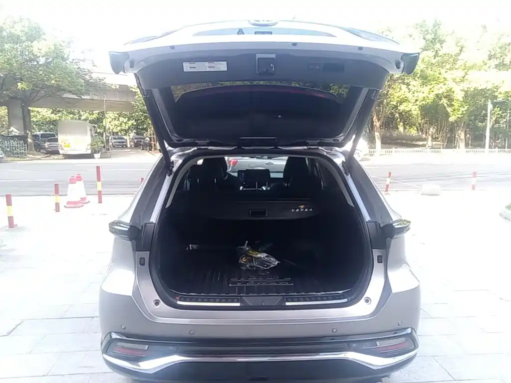 Toyota Venza — миниатюра 19