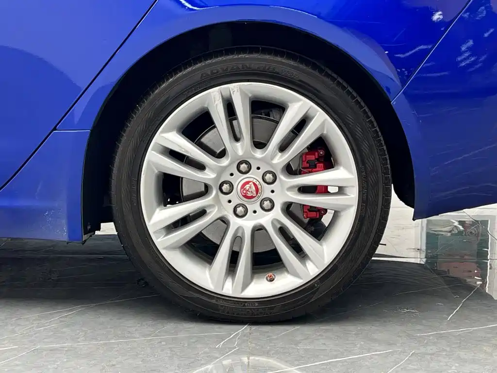 Jaguar XEL — миниатюра 22