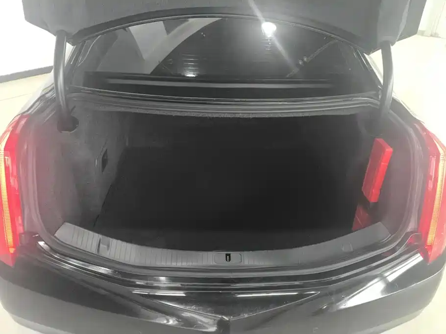 Cadillac XTS 2017 28T