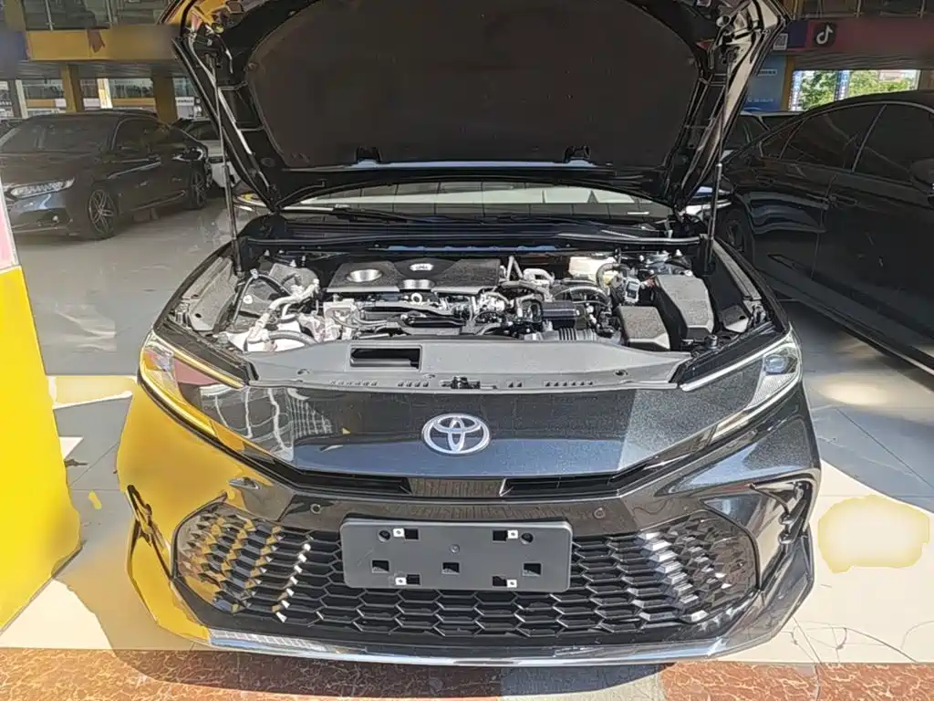 Toyota Camry — миниатюра 20