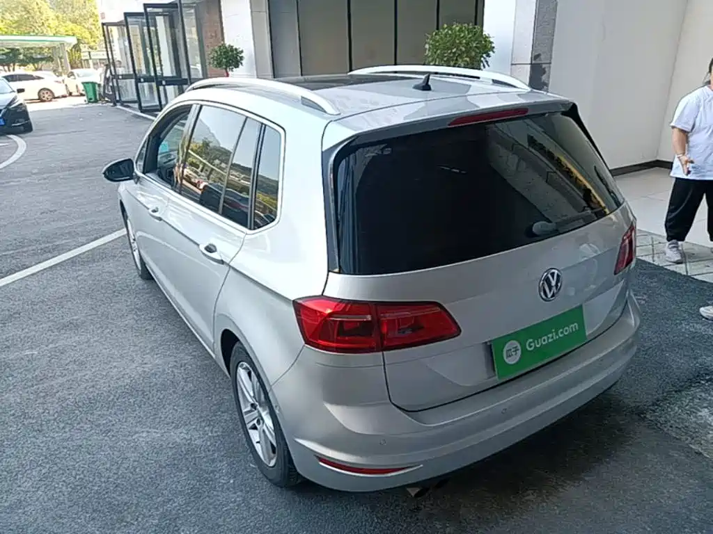 Volkswagen Golf (Import) — миниатюра 5
