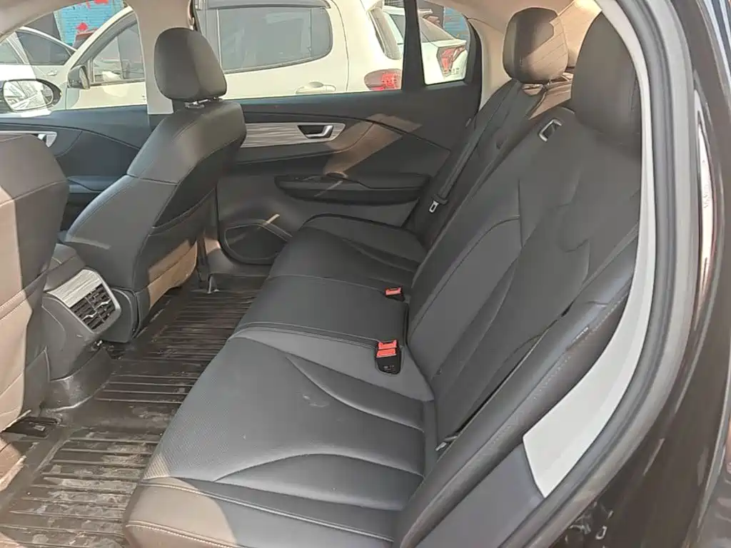 Hongqi Hongqi E-QM5 — миниатюра 17