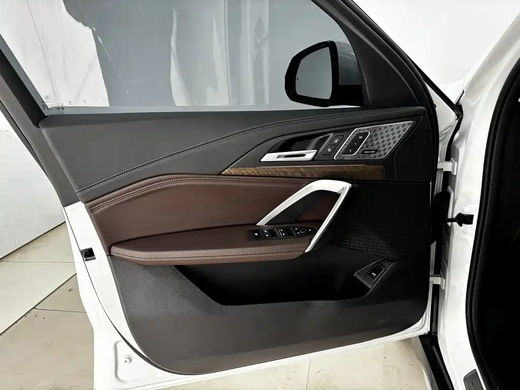 BMW X1 — миниатюра 10