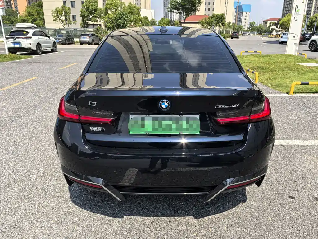 BMW i3 — миниатюра 8