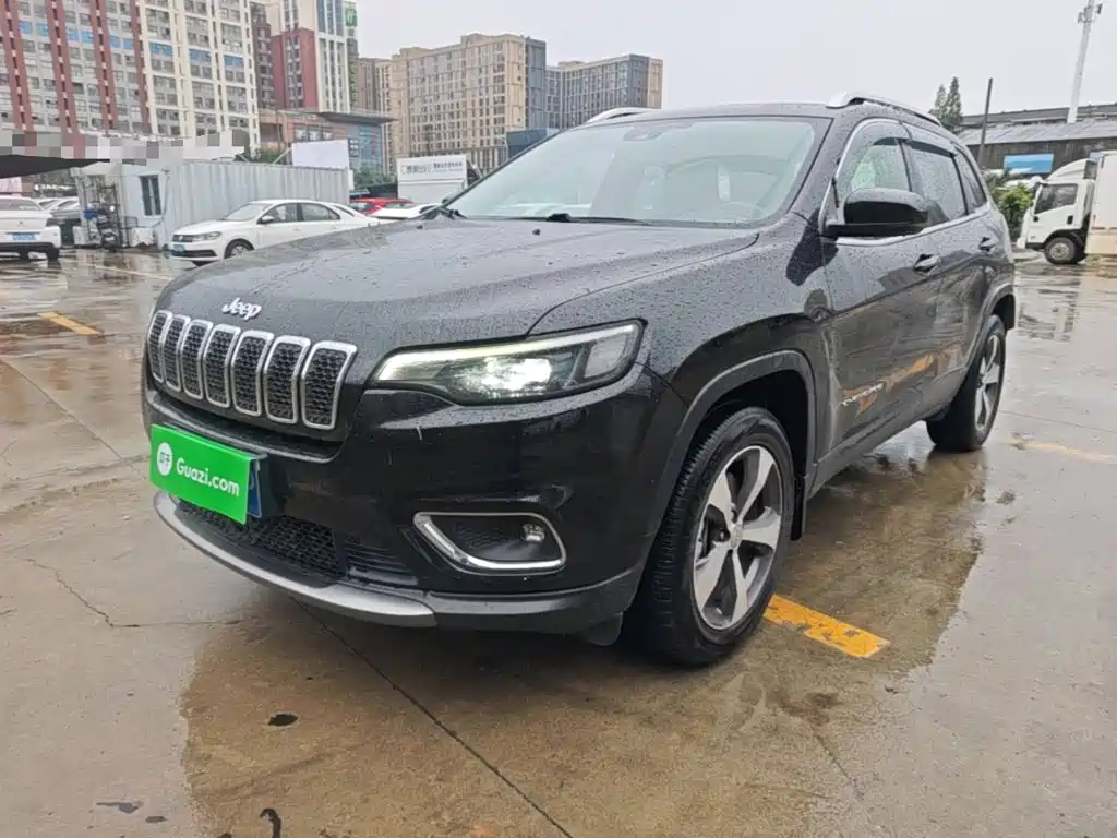 Jeep Cherokee — миниатюра 2