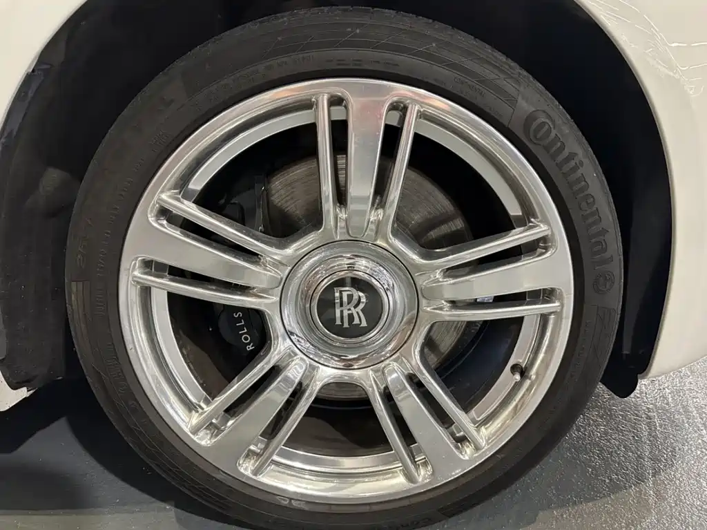 Rolls-Royce Wraith — миниатюра 6