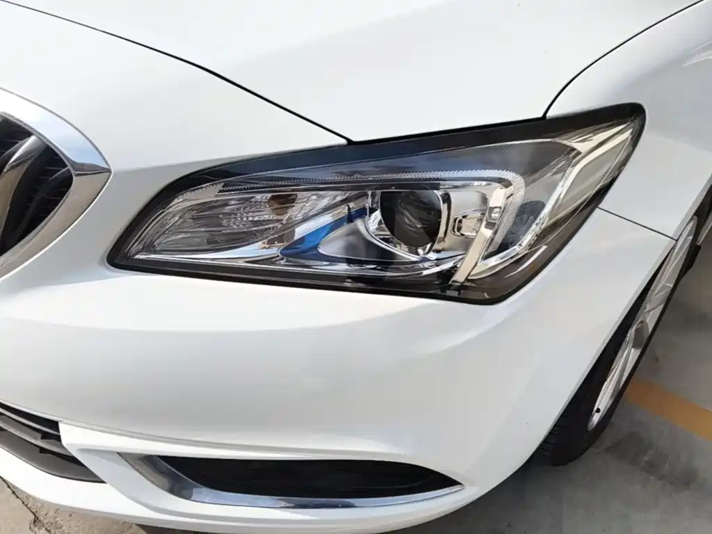 Buick Verano — миниатюра 24