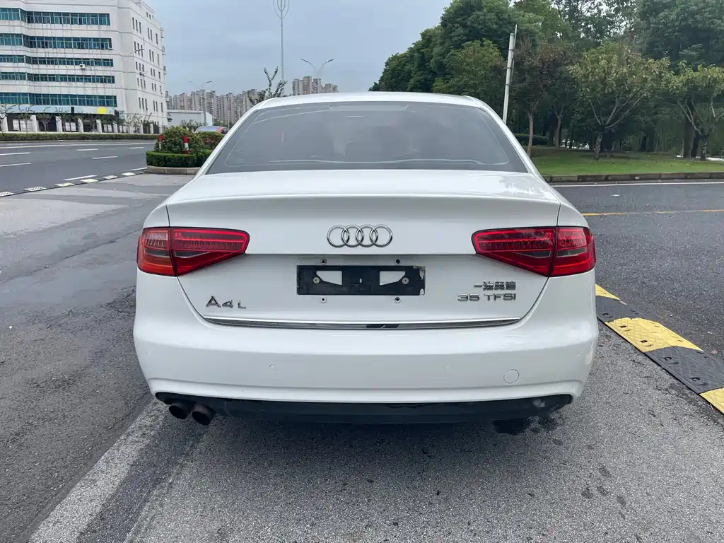 Audi A4L — миниатюра 8