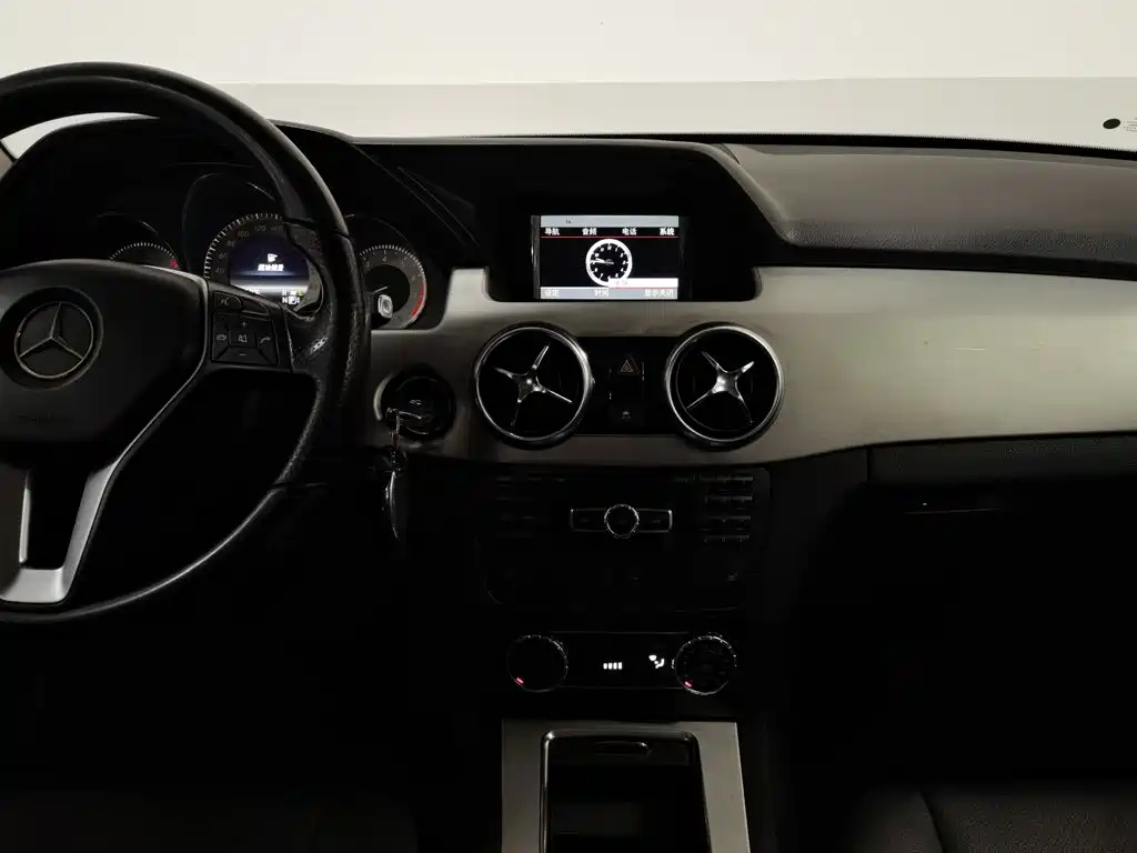 Mercedes-Benz GLK-Class — миниатюра 12