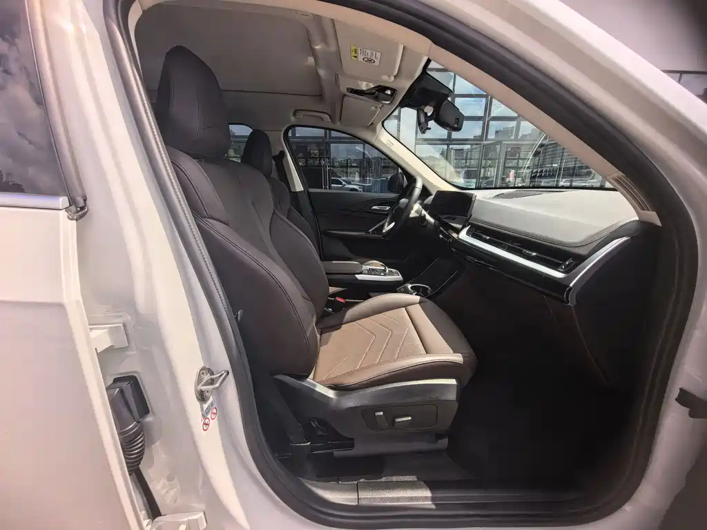 BMW X1 — миниатюра 9