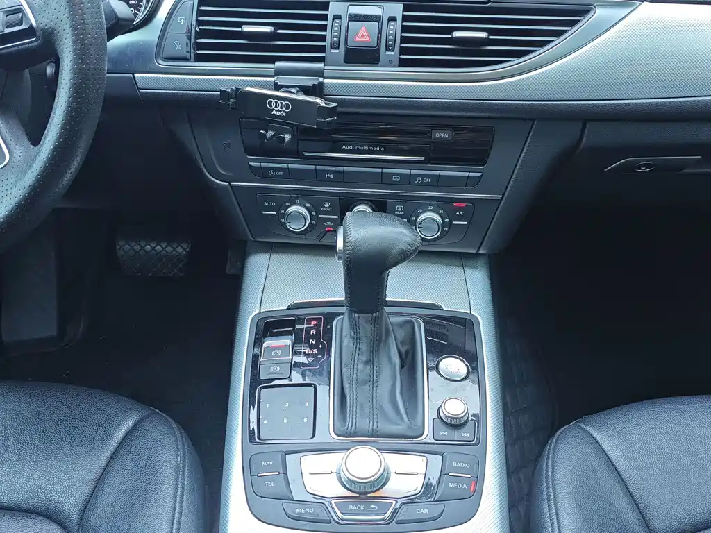 Audi A6L — миниатюра 17