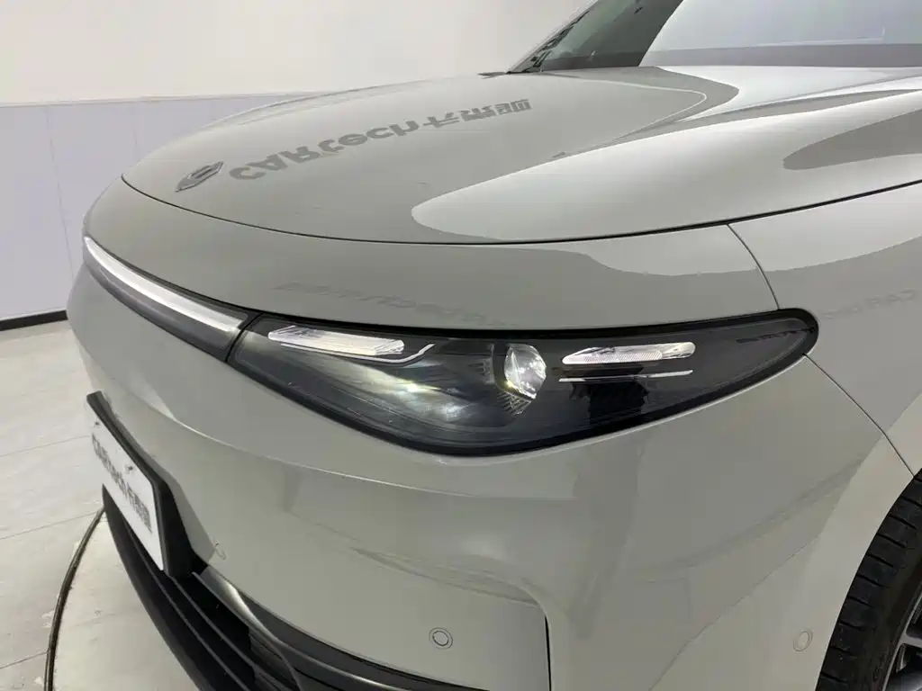 Leapmotor Leapmotor C10 — миниатюра 9