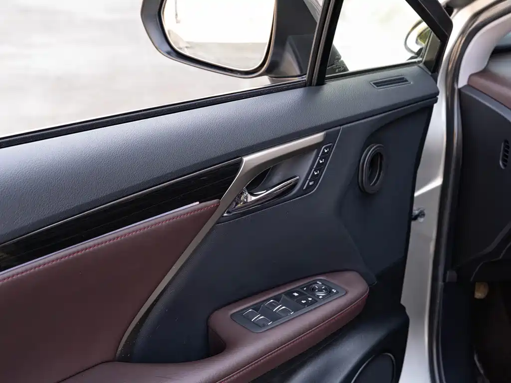 Lexus RX — миниатюра 20