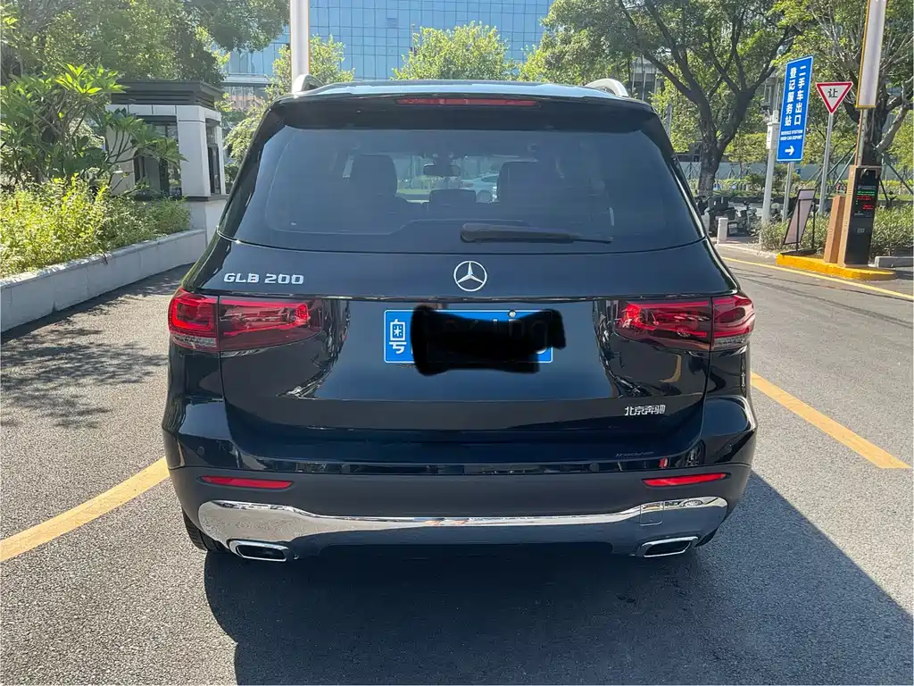 Mercedes-Benz GLB — миниатюра 6