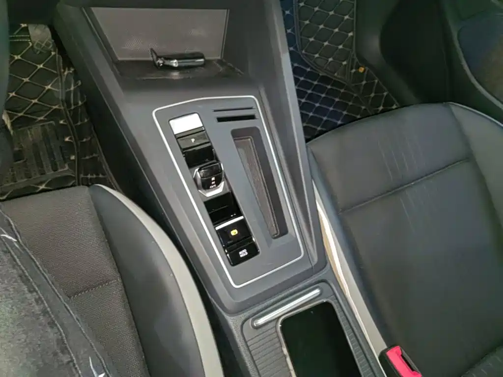Volkswagen Golf — миниатюра 14