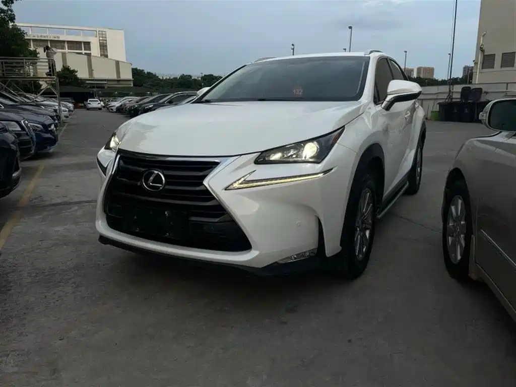 Lexus NX 2016