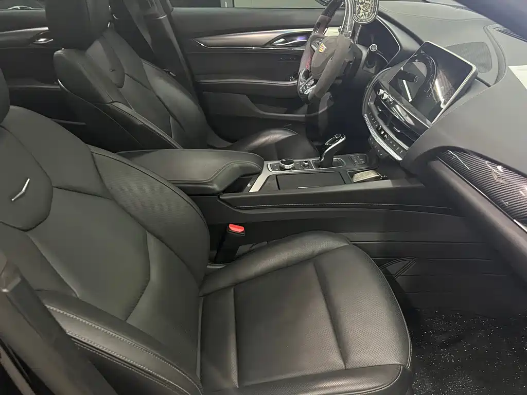 Cadillac CT5 2022 28T