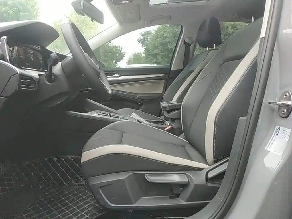 Volkswagen Golf — миниатюра 15