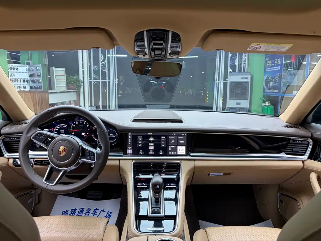 Porsche Panamera — миниатюра 9