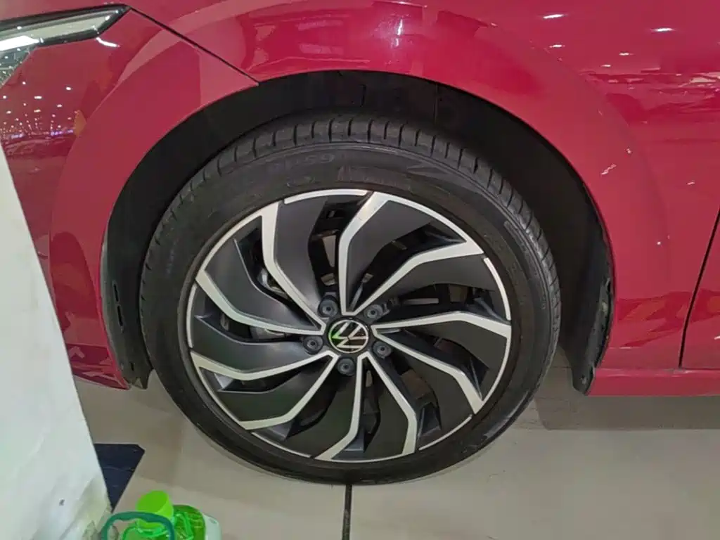 Volkswagen Golf — миниатюра 23