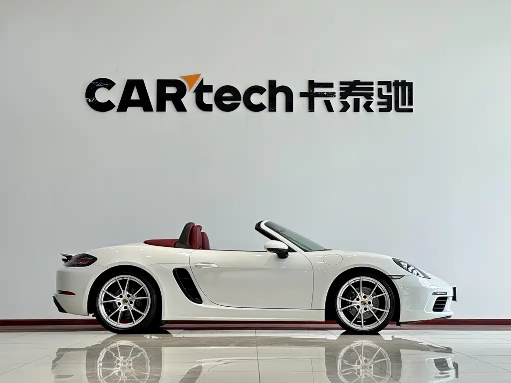 Porsche 718 2022 Boxster 2.0T