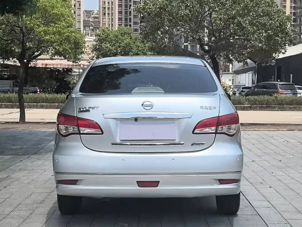Nissan Sylphy — миниатюра 8