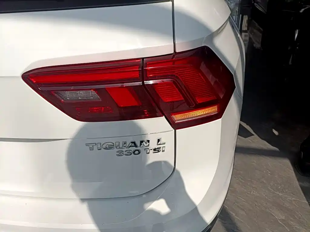 Volkswagen Tiguan L — миниатюра 8