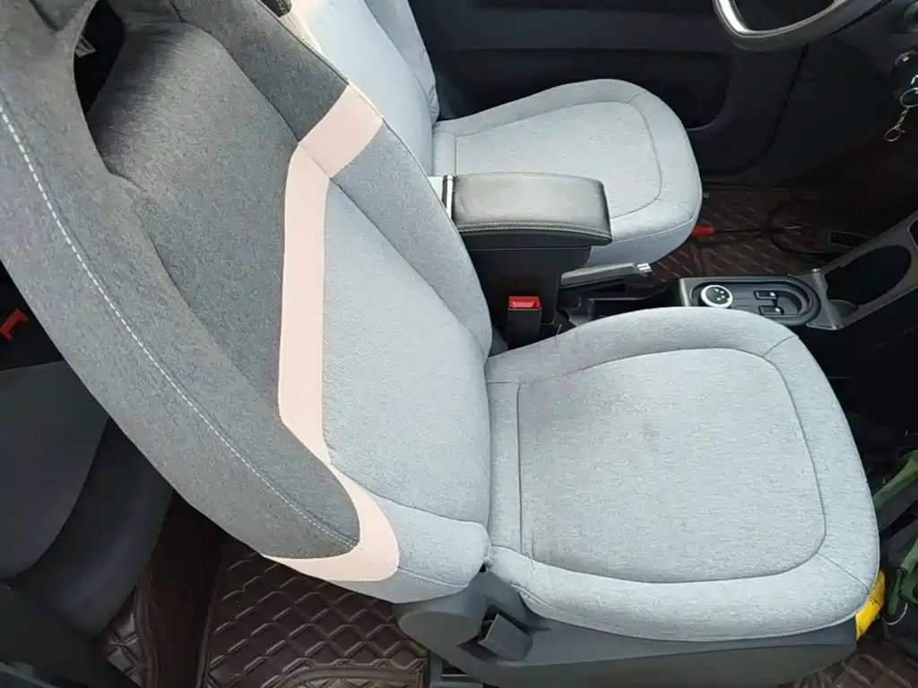 Wuling MINIEV — миниатюра 25