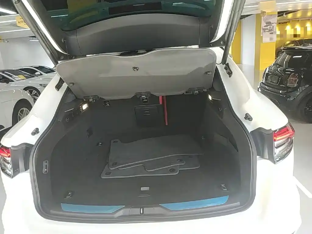 Maserati Levante — миниатюра 19