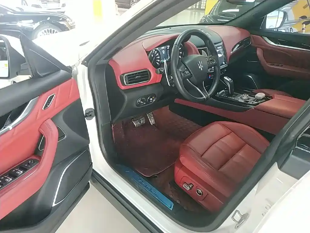 Maserati Levante — миниатюра 16