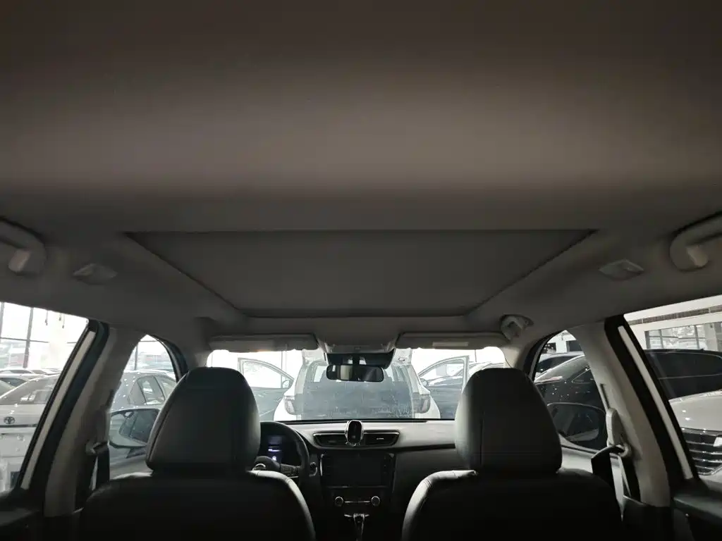 Nissan X-Trail — миниатюра 18